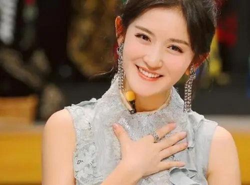 娱乐吃瓜谢娜是谁呀,娱乐界的“吃瓜女王”